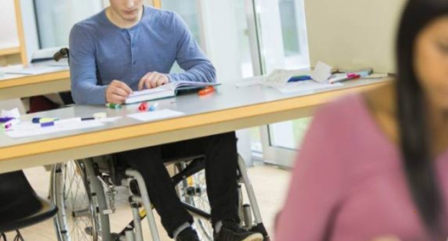Abren postulación al programa que apoya a estudiantes con discapacidad en instituciones de educación superior